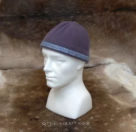 Dark purple woolen hat with braid.