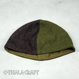 Woolen hat in herring bone pattern - two colors.