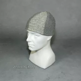 Woolen hat in diamond pattern with braid - Viking Age.