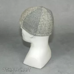 Woolen hat in diamond pattern with braid - Viking Age.