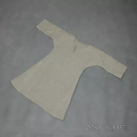 Beautiful small tunic made of natural linen.