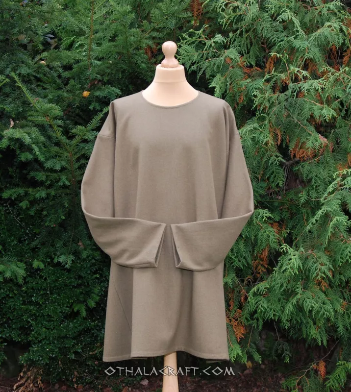 Woolen tunic khaki green color. Shape based on a find from Birka (Sweden).