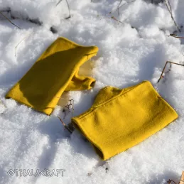 Viking woolen mittens.