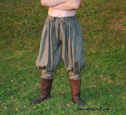 Wikingerhose aus Leinen – khaki.