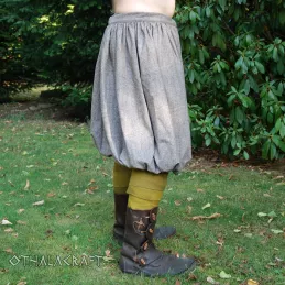 Viking trousers from light brown wool.