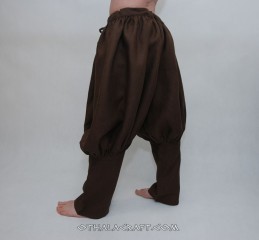 Wikingerhose aus Leinen – braunes Leinen.
