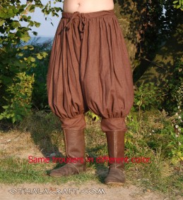 Wikingerhose aus dunkelbrauner Wolle