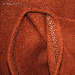 Viking woolen tunic – brown.