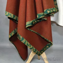 Woolen cape with silk