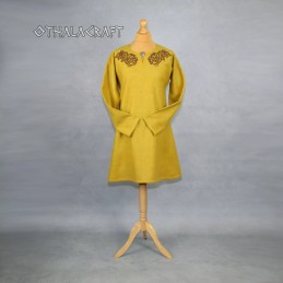Woolen tunic with embroidery, Viking