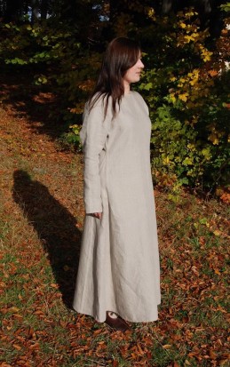Leinenkleid, 100 % handgenäht