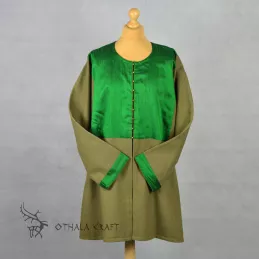 Green woolen kaftan with silk and buttons.