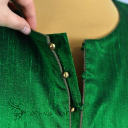 Grüner Wollkaftan mit Seide und Knöpfen