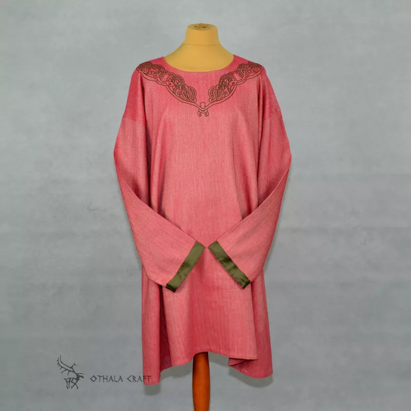 Woolen Viking tunic with embroidery