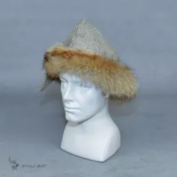 Triangle hat for Viking with fur