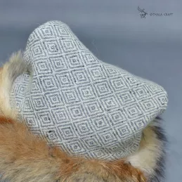 Triangle hat for Viking with fur