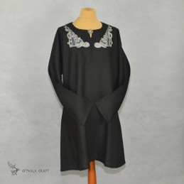 Linen tunic with embroidery, Viking – Black