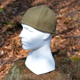 Simple hat made of wool in into a visible weave.