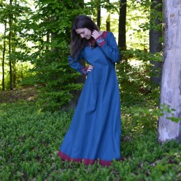 Blaues Wikinger-Leinenkleid mit Stickerei