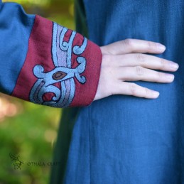 Blaues Wikinger-Leinenkleid mit Stickerei