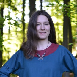 Blaues Wikinger-Leinenkleid mit Stickerei