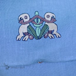 Hellblaue Leinentasche, Lebensbaum-Stickerei