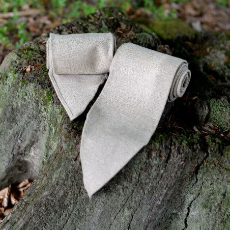 Leg wraps or leg bands were used in the Viking Age as part of the mainly male costume.