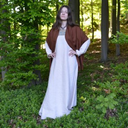 A warm shawl made of soft wool, ideal as a covering for a Viking era outfit.