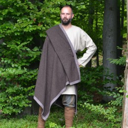 Wollumhang mit Borte – braun