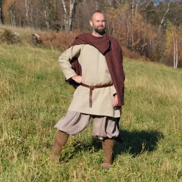 Dark red woolen cape in herring bone pattern