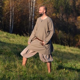 Tunika aus grauer Wolle, Wikingerzeit