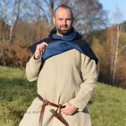 Woolen hood from Hedeby - dark blue