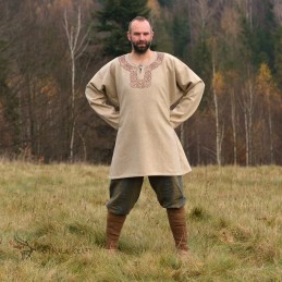Wikinger-Wolltunika mit Mammen-Stickerei – Beige