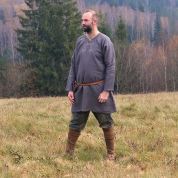 Wikinger-Leinentunika mit Mammen-Stickerei – Grau