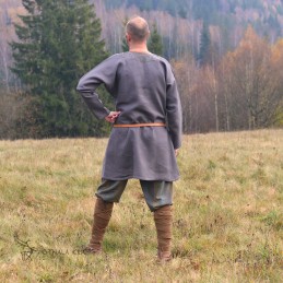 Wikinger-Leinentunika mit Mammen-Stickerei – Grau