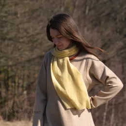 A delicate, thin scarf, perfect for tying to the forehead. Made of fine wool, plant dyed.