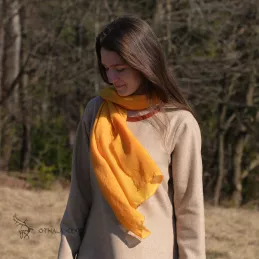 A delicate, thin scarf, perfect for tying to the forehead. Made of fine wool, plant dyed.