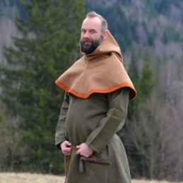 Woolen hood from Hedeby, beige/orange