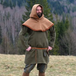 Woolen hood from Hedeby, beige/orange