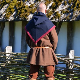 Woolen hood from Skjoldehamn, dark blue/burgundy red