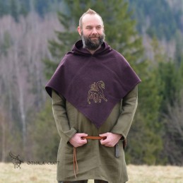 Woolen hood from Skjoldehamn with embroidery