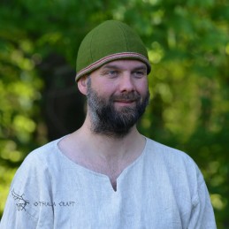 Viking Woolen hat with braid