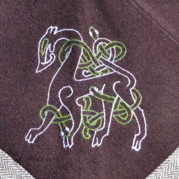 Woolen hood from Skjoldehamn with embroidery- brown