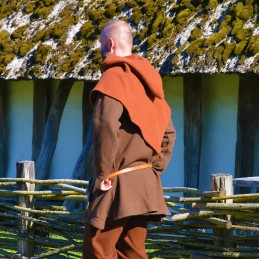 Wollgugel aus Skjoldehamn – ziegelfarben