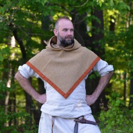 Woolen hood from Skjoldehamn, camel/orange