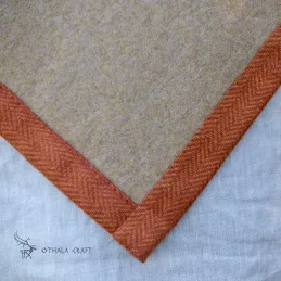 Woolen hood from Skjoldehamn - camel/orange
