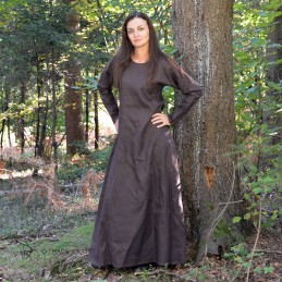 Simple dress made of 100% natural linen in brown color