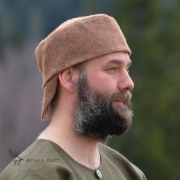 Frisian cap made of thick rusty-brown wool, fully lined with linen.