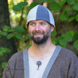 Viking Woolen hat from hand-woven wool – Grey and blue herringbone
