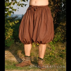 Short Rus Viking trousers from dark brown wool